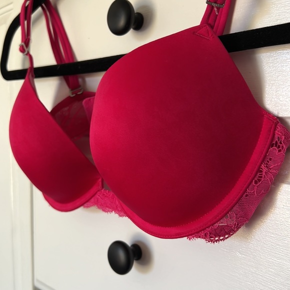 Victoria’s Secret PINK lace push up bra - Picture 2 of 5